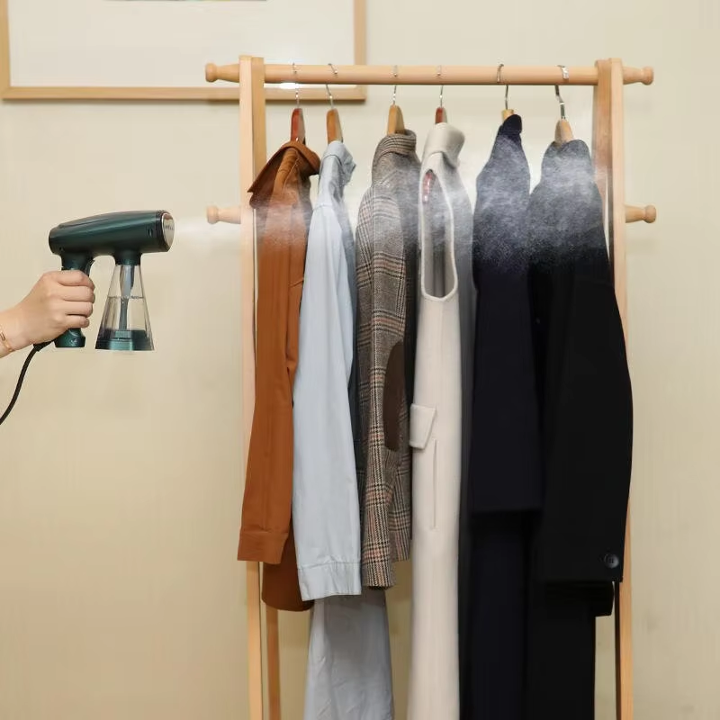 Handheld Ironing Machine 1500W, Portable Household Garment Steamer with 200ml Water Tank for Quick Wrinkle Removal