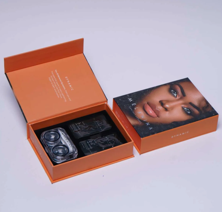 Dynamic contact lenses
